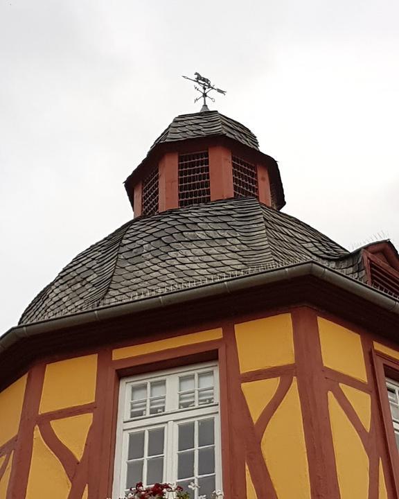 Historisches Wirtshaus an der Lahn